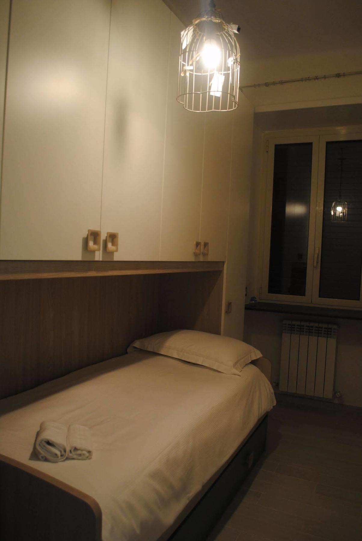 Ciak Holiday House Bed & Breakfast Rome Bagian luar foto